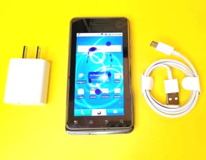 *VIEW PHOTOS* MOTOROLA XT720 UNLOCKED CELL PHONE BELL ROGERS CHATR FIDO VIRGIN + - Picture 1 of 9