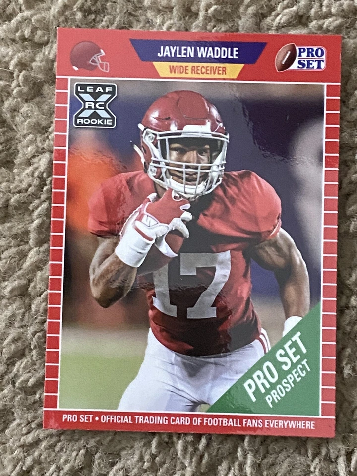 2021 JAYLEN WADDLE LEAF PRO SET ROOKIE - " NO STRIPE " SP VARIATION  ONLY 150 - Image 1 of 1