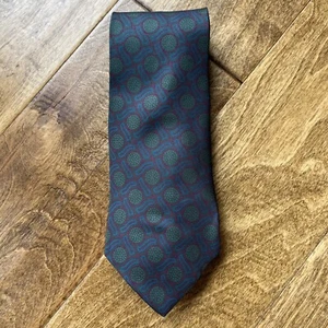 Vintage NWT Macys Eagle Shirtmakers 100% Silk Tie Navy Blue Green & Red Pattern - Picture 1 of 6