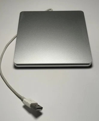 Apple USB SuperDrive (A1379) USB 2.0 External Optical CD-RW/DVD-RW Burner - Image 1 of 4