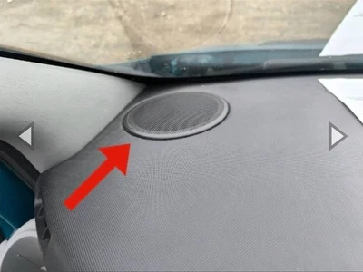 Renault Trafic II (X83) 2003 Panel speaker 7700842163B UTG11562 - Image 1 of 4