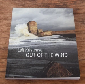 OUT OF THE WIND book Leif Kristensen Danish-Australian architect memoir SIGNED - Imagen 1 de 13