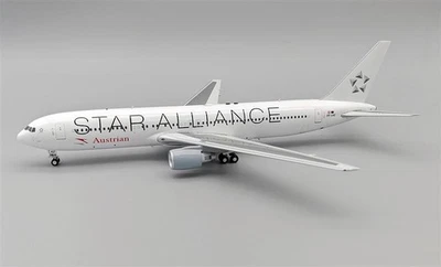 B767-3Z9/ER AUSTRIAN STAR ALLIANCE LTD 43PCS W/STAND - JFOX JF-767-3-019L 1/200 - Image 1 of 2