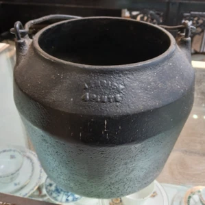 Antique Kenrick Cast Iron 4 Pint Cooking/Glue Pot - Picture 1 of 6