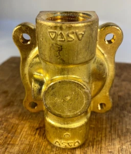Asco Redhat, Brass Solenoid Valve "PARTIAL BODY". (NO Solenoid) 1/2 in pipe size - Picture 1 of 5