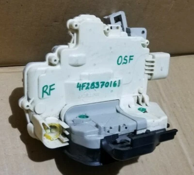 AUDI A3 8P FRONT DOOR LOCK MECHANISM RIGHT DRIVER SIDE OSF 4F2837016B 2006 -  12 - Image 1 of 4