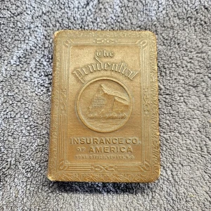 Libro monete vintage Dell The Prudential Insurance Co of America Still Bank 1931 senza chiave - Foto 1 di 7