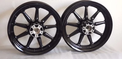 ГЛЯНЦЕВЫЕ ЧЕРНЫЕ КОЛЕСА С 9 СПИЦАМИ HARLEY DAVIDSON STREET GLIDE ROAD KING TOURING ОТ ОРИГИНАЛЬНОГО ПРОИЗВОДИТЕЛЯ - Изображение 1 из 3