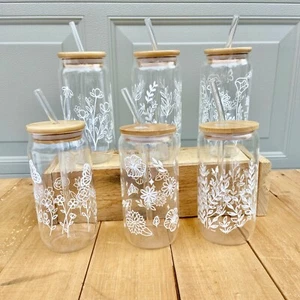 Set of 6, White Floral Drinking Glasses, 16 oz Can Cups w/ lids & straws NEW - Picture 1 of 12