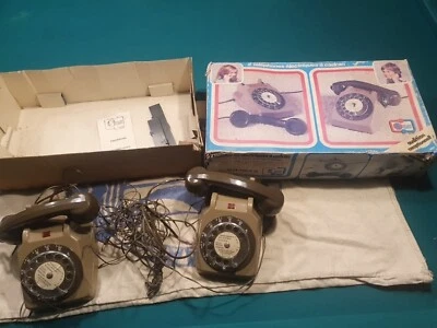 Jouet Ancien 2 Téléphones Electriques cadran France Jouets O01 - Photo 1/4