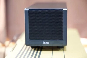 Icom SP-38 External External Speaker for IC-7300 High Quality Fidelity Tabletop - Zdjęcie 1 z 6