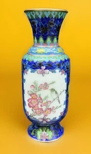 Vaso Cloisonne ottone smaltato Champleve uccellini farfalle motivo floreale vintage - Foto 1 di 14