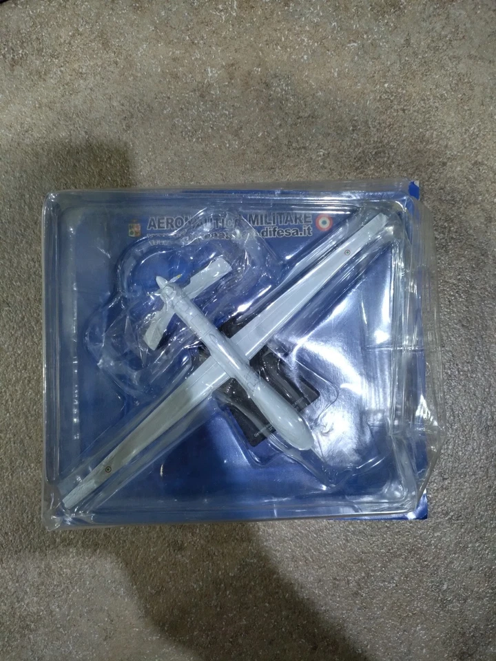 Italeri 1/72 Aerei Aeronautica Militare Italiana General Atomics MQ1 C Predator - Immagine 1 di 1