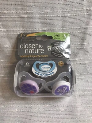Chupetas de silicone 2 peças Tommee Tippee Closer to Nature 0-6M fluxo de ar médio NOVO - Imagem 1 de 4