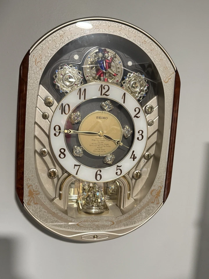 Seiko Melodies in Motion Musical Wall Clock Lights Motion Tested Works Great - Image 1 of 1