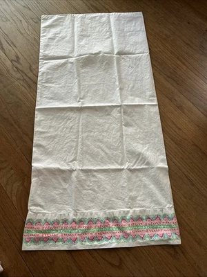 Lilly Pulitzer For Pottery Barn King Size Pillowcase Impawsible Geo Border Good - Image 1 of 4