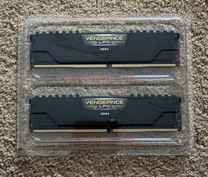 Corsair Vengeance LPX 16GB (2x8GB) 3200MHZ - Desktop Memory - Picture 1 of 2