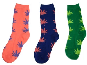 Marijuana Leaf Women's Crew Sock's Weed or Pot Size 9-11 NWT - Picture 1 of 4