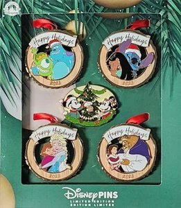 Disney Happy Holidays 2023 Christmas 5 Pin Ornament Boxed Set LE 1000 - Picture 1 of 1
