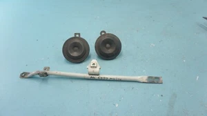MERCEDES W126 560SEC COUPE , HORN PAIR WITH FAN BRACKET - Picture 1 of 8