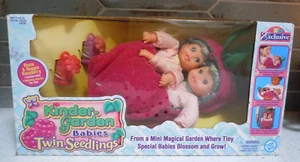 Kinder-Garten Babys Zwillingssämlinge Rosie & Reggie Raspberry 2000 Marvel - Bild 1 von 9