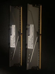 TEAM GROUP 16GB (8Gx2) TLZG48G3600HC 18JBK DDR4 3600 - Picture 1 of 2