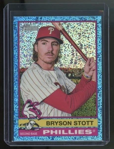 Bryson Stott 2025 Topps Heritage Light Blue Sparkle Refractor Card #147 - Picture 1 of 2
