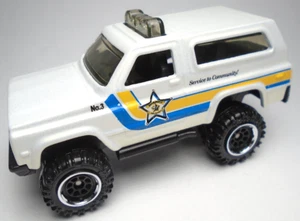 2018 MATCHBOX '89 CHEVY BLAZER 4X4 SHERIFF NO.3 WHITE 1:64 DIECAST 3" TRUCK - Picture 1 of 6