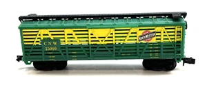 N Scale Life-Like Chicago Northwestern System Cattle Car 15040 in Case - Picture 1 of 6