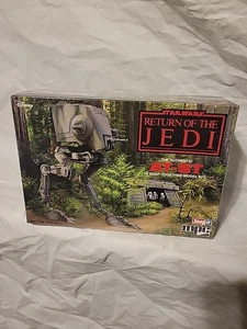 MPC 1/100 Star Wars: Return of the Jedi AT-ST Walker Plastic Model Kit MPC966/12 - Picture 1 of 5