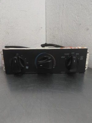 Climate AC Heat Temperature Control From 8501 GVW With AC Fits 95-97 FORD F250 P - Imagem 1 de 4