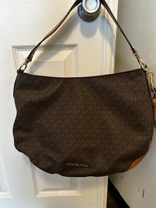 Michael Kors Signature Hobo Bag Large Brown/Acorn/Gold NEW - Picture 1 of 12