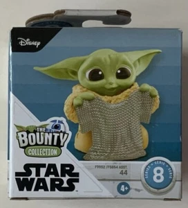 Star Wars The Bounty Collection Action Figure Series 8 #44 Grogu - Picture 1 of 3
