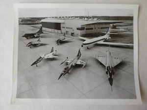 PRESSEFOTO GENERAL ELECTRIC USAF NORTHROP LOCKHEED F-104 CONVAIR F-106 F-4 - Bild 1 von 2