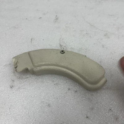 FORD D1ZB-6561635-AWE 1971-73 MUSTANG COUGAR XR7 CUBIERTA BISAGRA ASIENTO USADO BLANCO Foto 1 de 3