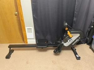 Vogatore Magnetico Casa 8 Livelli di Resistenza Silenziosa Esercizio Cardio Vogatore - Foto 1 di 9