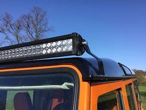 Land Rover Defender 50'' LED Licht Leiste Klammern Maßanfertigung Für Auf - Picture 1 of 10