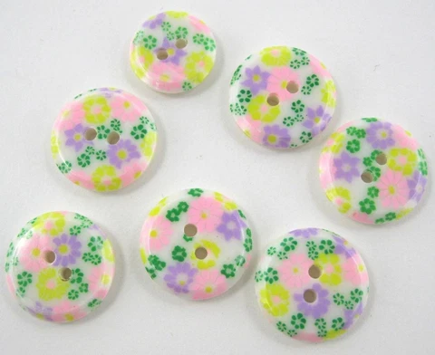 Vintage Set of 7 Flower Pattern Plastic Buttons 3/4" 1/2" Cover