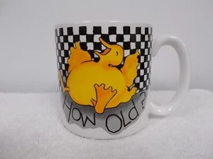 Tazza da tè caffè umorismo compleanno umorismo Burnett Duck Laughing How Old 1988 vintage - Foto 1 di 6