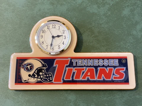 NFL Tennessee Titans Wincraft Vintage Cork Acrylic Wall Clock 13 X 8.5” Retro Cover