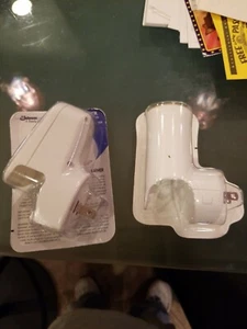 Glade Plugins Scented Oil Warmers 2 items NO FRAGRANCE INCLUDED - Picture 1 of 5