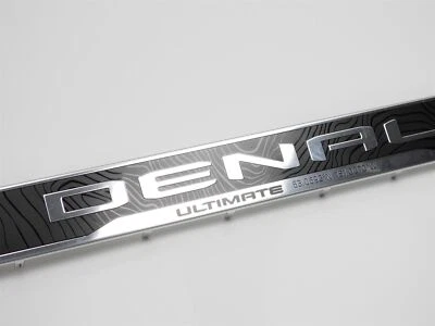 GMC Denali Ultimate emblema delantero izquierdo o derecho 15-3/8" x 1-5/8" Foto 1 de 3