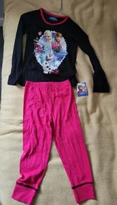 NWT Disney Frozen Girls Pyjama Set  - 5-6 Years Black And Pink - Picture 1 of 8