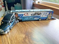 2002 1/64 RYAN NEWMAN Hot Wheels ROOKIE OF THE YEAR Car Transporter Kenworth 