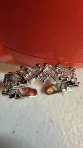 Edelstahl Ring Größe 7 verstellbar mit Baguette CZs. Wunderschön Versiegelt - Bild 1 von 4