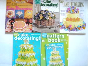 Wilton Cake Decorating Yearbooks 1978 '97 '99 2000 Pattern Book Stencil - Picture 1 of 5
