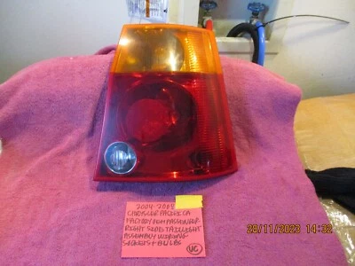 Luz trasera derecha de pasajero Chrysler Pacifica 2004-2008 de fábrica OEM envío gratuito  Foto 1 de 4