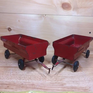 Vintage ERTL Red Flare Box Wagon Farm Toy Set Of 2 - Picture 1 of 4