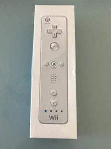 Brand New Official OEM Nintendo Wii Remote White Controller - Picture 1 of 5