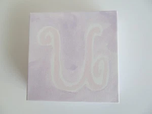 Arte de pared POTTERY BARN KIDS lienzo madera bloque letra inicial "U" pastel suave 5x5  - Imagen 1 de 6